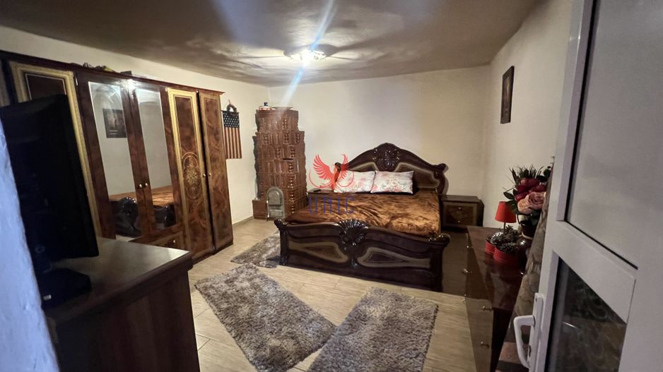 Casa Impartita in 3 Apartamente, Bariera Valcii - Poză 2