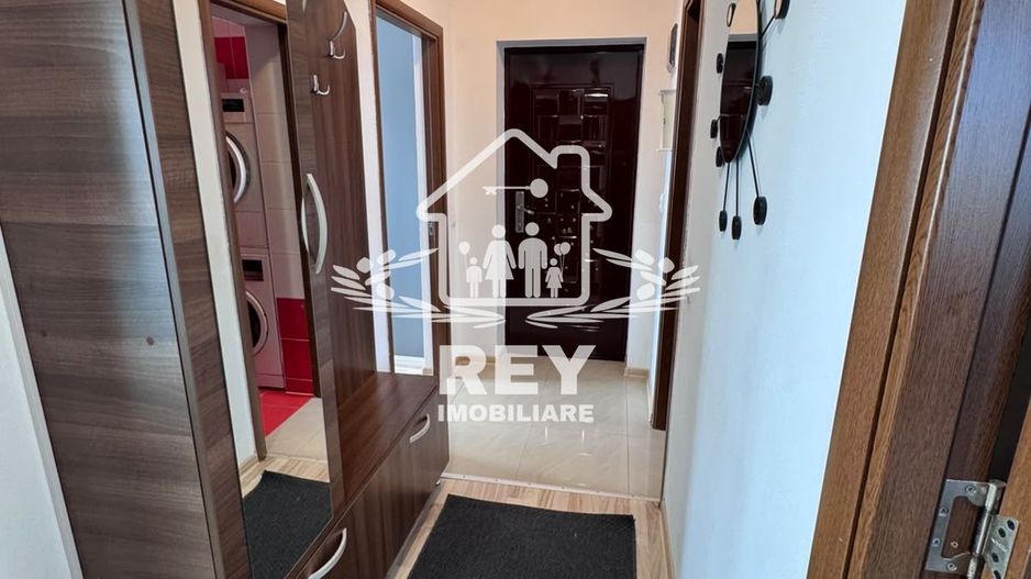 Se vinde apartament 3 camere,etaj 1/Turnișor/Sos. Alba Iulia/Curte Int - Poză 3