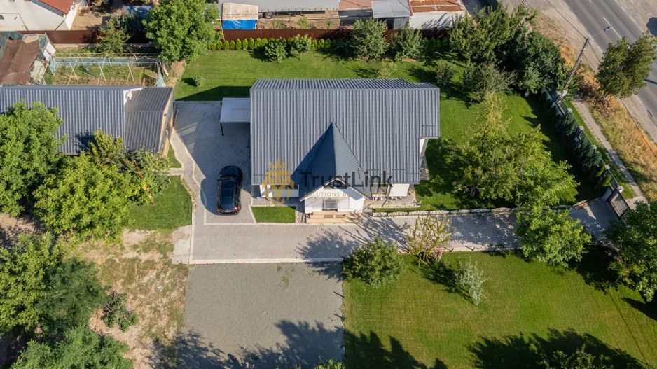 Casă premium teren 3.000 mp, livadă și zonă BBQ – Frumusani - Poză 17