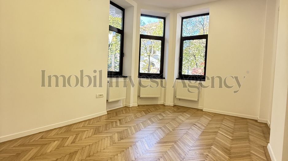 Vilă interbelică restaurată – Dorobanți Capitale 363 mp utili - Poză 29