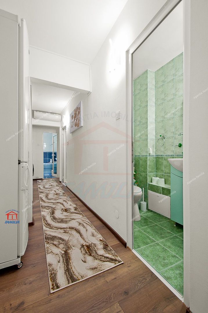 De închiriat apartament 3 camere, Micro 21 - Poză 9