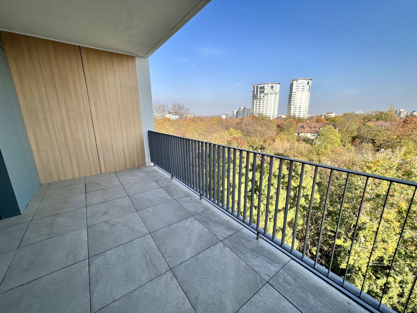 APARTAMENT DEOSEBIT CU 3 CAMERE LA VANZARE CU VEDERE SPRE PARC - Poză 13