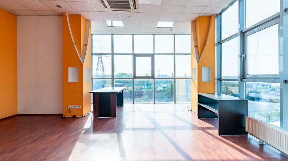 Vanzare Spațiu industrial-logistic 1550mp Centura B. Renovat 2024 ISU - Poză 4