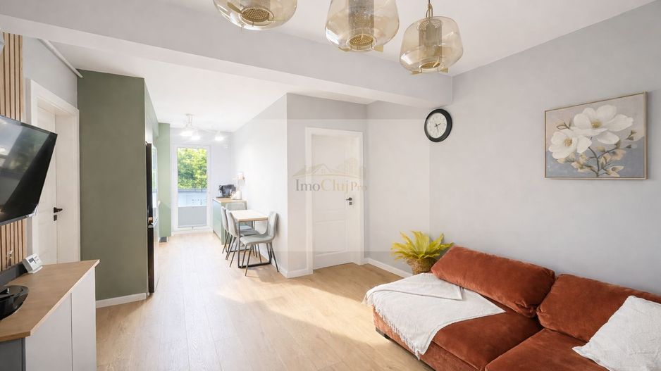 Vânzare Apartament modern cu 3 camere- zona Frunzișului- Parcare. - Poză 1