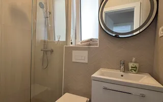 Lux și calitate în Mosnita Noua - Poză 30
