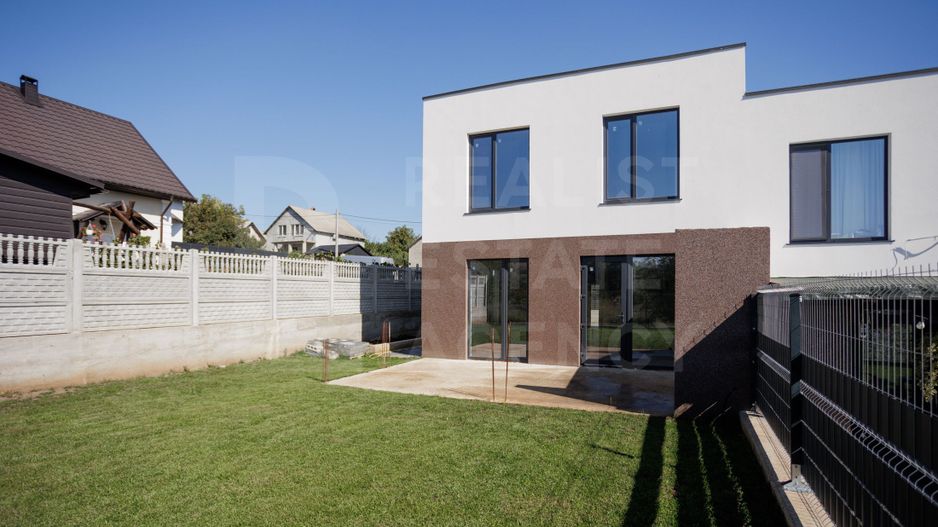 Vânzare  Duplex, 188 mp ,  str. Bujorilor , Ialoveni - Poză 2