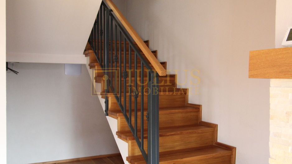 Braytim; 3 dormitoare, living saptios cu semineu. - Poză 5