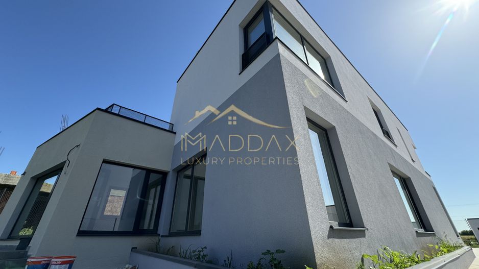 Vila LUX***Panouri fotovoltaice***Lake view//Laguna Albastra/Corbeanca - Poză 45