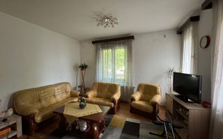 Casa de vânzare zona Favorit - Poză 2