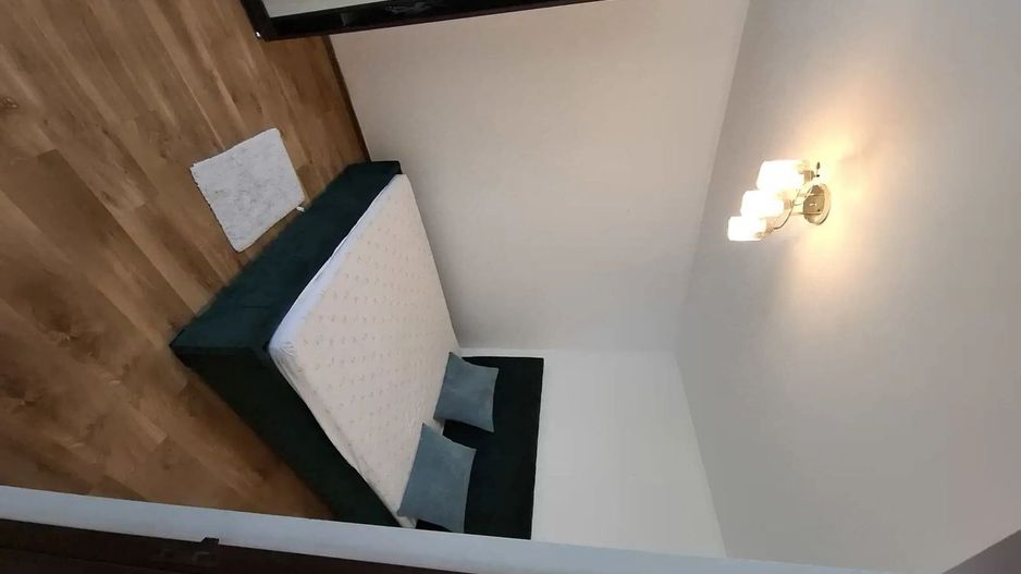 Apartament 3 camere de vanzare zona Ciresica - Ocazie - Poză 2