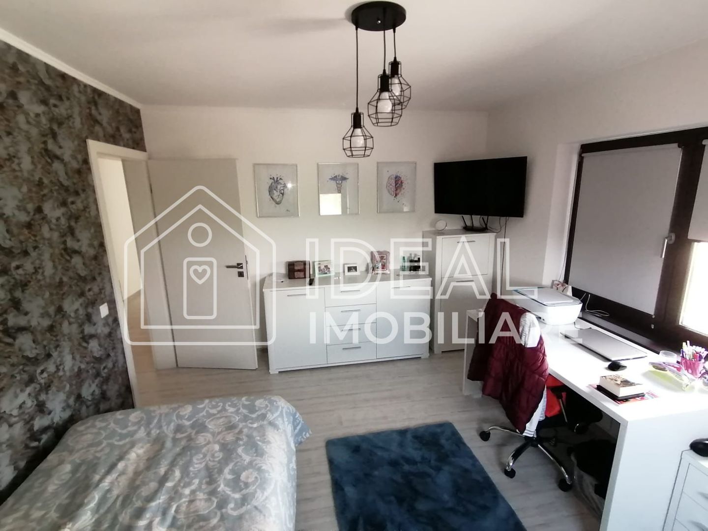 Casa moderna cu 4 camere, La  CHEIE in Poplaca - Poză 5