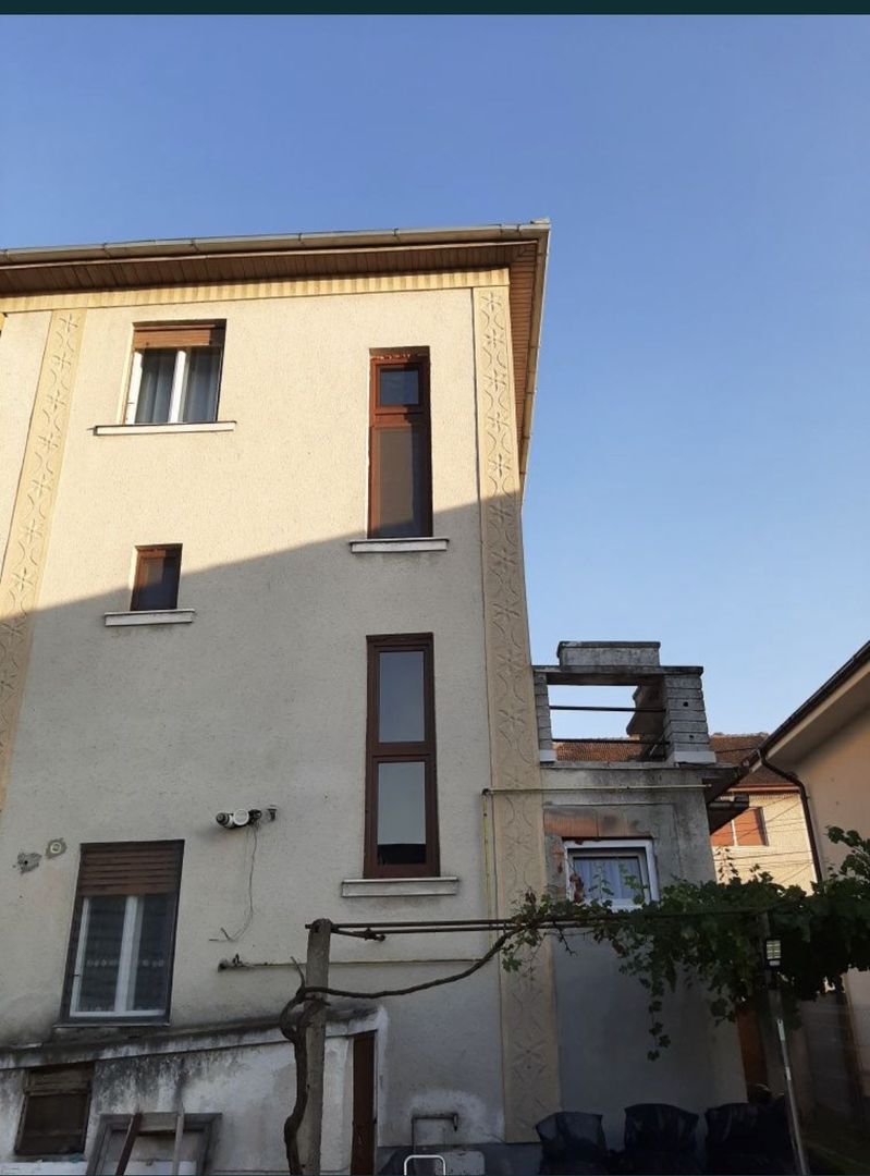 ageuropa.ro vinde casa P+2, duplex, zona Piata Mica - Poză 2