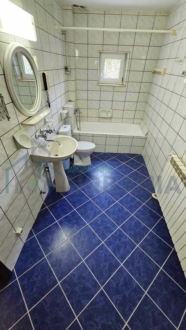 Casa in zona centrala - Poză 6