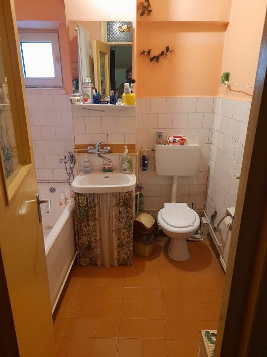 Apartament 4 camere, ultracentral, 90 mp utili, Campina, Prahova - Poză 12