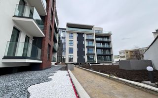 Apartament PREMIUM 3 camere cu GARAJ - zona Centrala - Poză 16