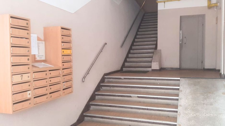 Vanzare 3 camere complet renovat zona pietonala Racadau - Poză 2