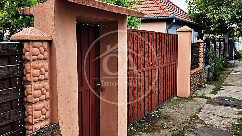 Casa de vanzare cu 4 camere si teren de 1520 in satul Batar, Bihor - Poză 6
