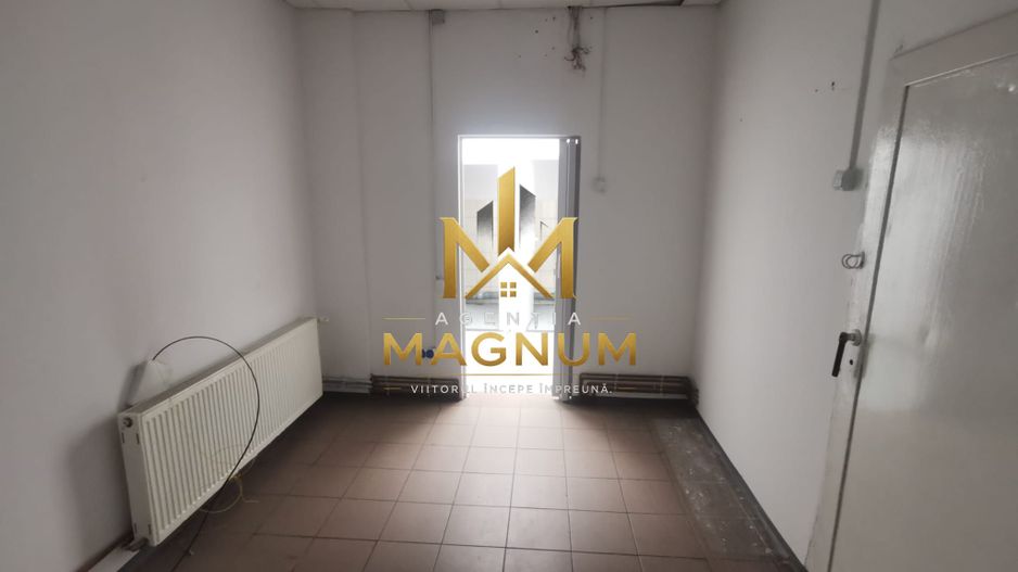 Spațiu comercial 150 mp | Vedere la parc | Vitrină 8 m | Vad intens - Poză 7