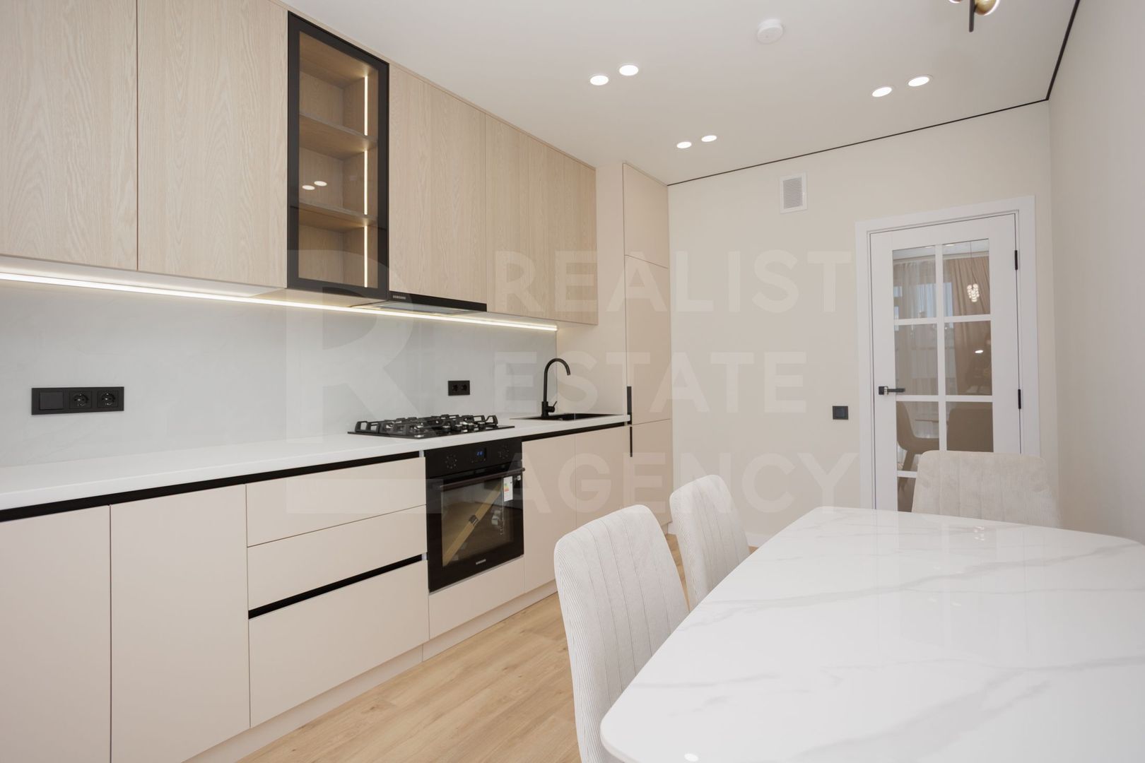 Vânzare, apartament - 46 mp, str. Regina Elisabeta, Durlești - Poză 3