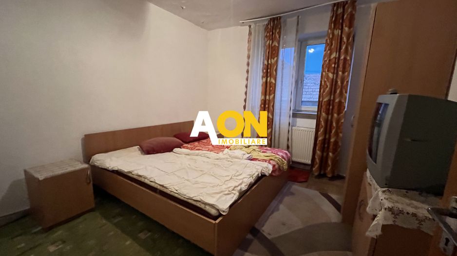 Apartament 3 Camere, Decomandat, Zona Cetate - Poză 3