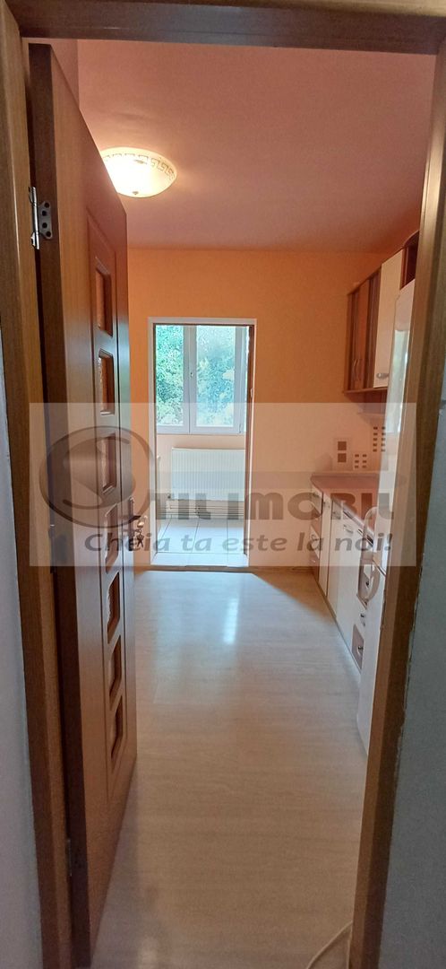 Apartament cu 3 camere si 2 bai, in Nicolina la etajul 3/4 ! - Poză 5
