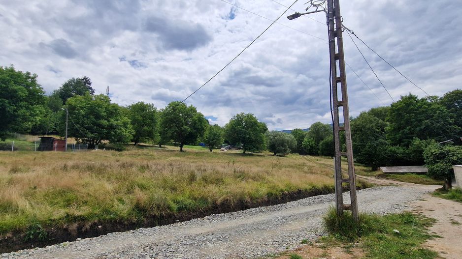Teren intravilan in Cisnadie, utilitati langa teren, vedere panoramica - Poză 2