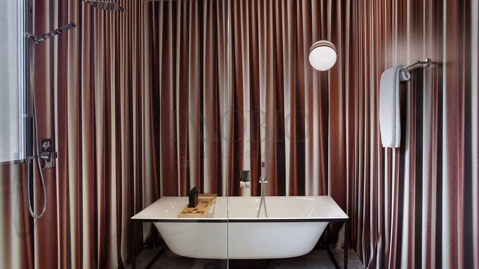 Full Service Apartment | 3 Bedrooms | Parking | Concierge - Poză 7