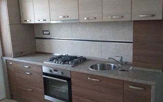 Apartament 3 camere TG. CUCU independentei -650 euro - Poză 1