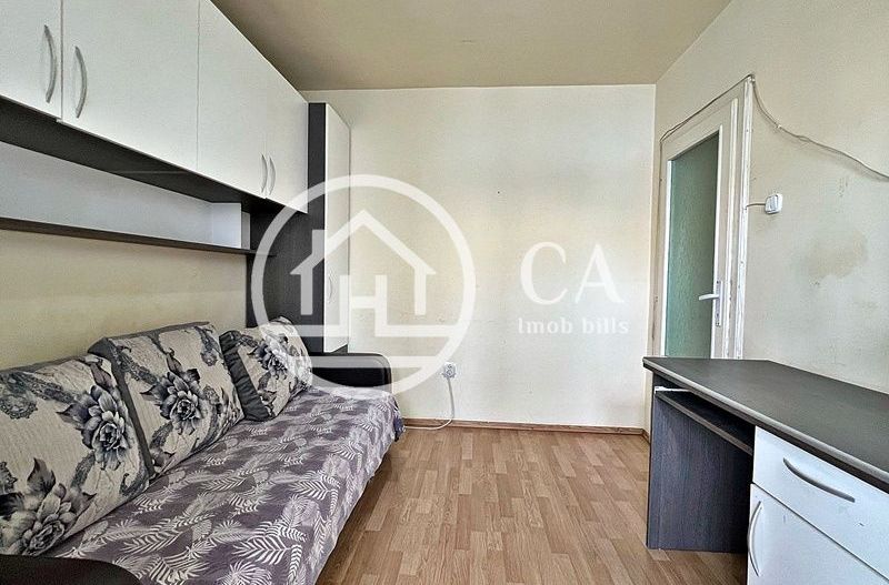 Apartament de vânzare cu 2 camere în zona Rogerius, Oradea - Poză 2