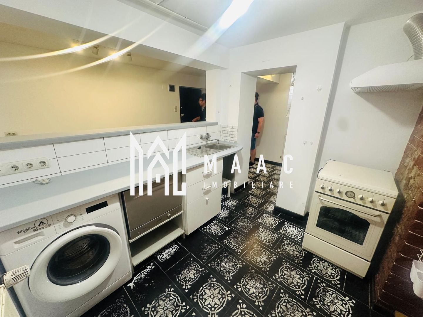 Apartament la casă | Decomandat | 100 MPU | Central - Poză 15