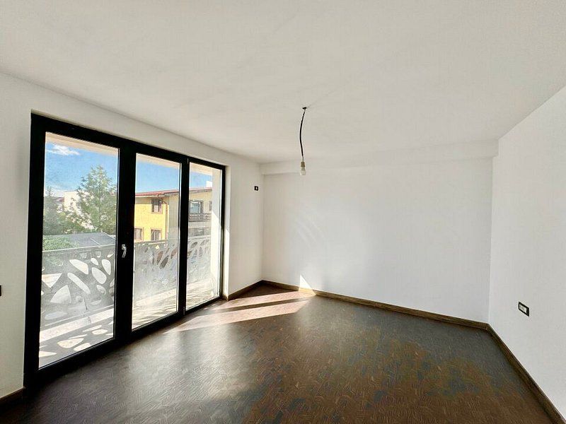 Vila 5 camere Otopeni Central - Poză 18