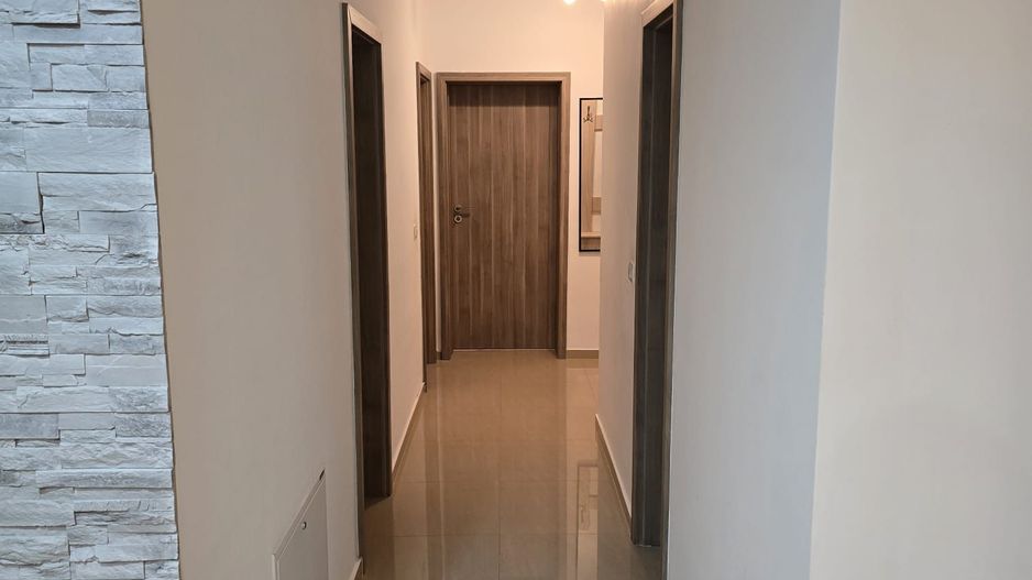 Giroc | 3 Camere | 2 Bai | Mobilat si Utilat | Loc de parcare - Poză 10