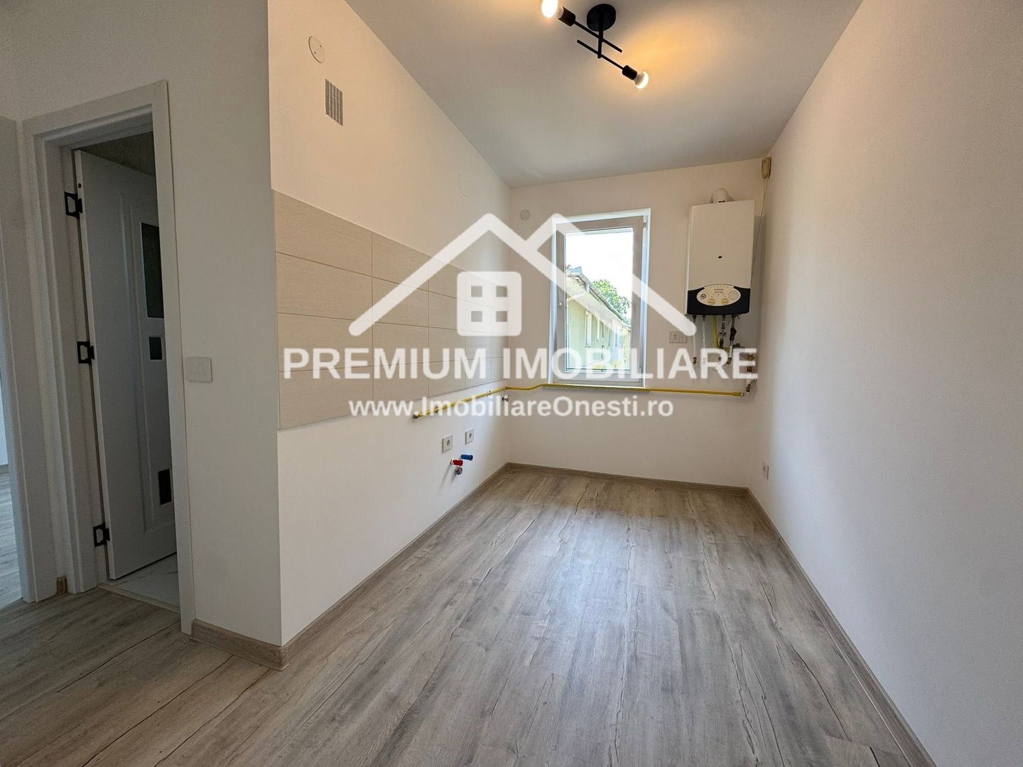 Apartament 2 Camere - Decomandat - Zona centrala - Poză 2