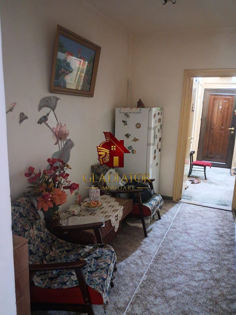 Apartament 3 camere, decomandat, zona Gara Iasi, la bulevard, nu rata - Poză 5