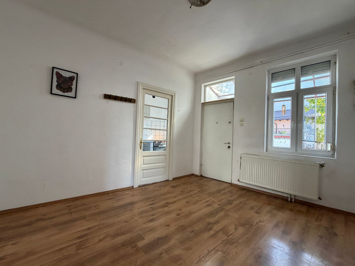 Parte de casă cu 3 camere, curte proprie și teren – Str. Ion Baiulescu - Poză 3
