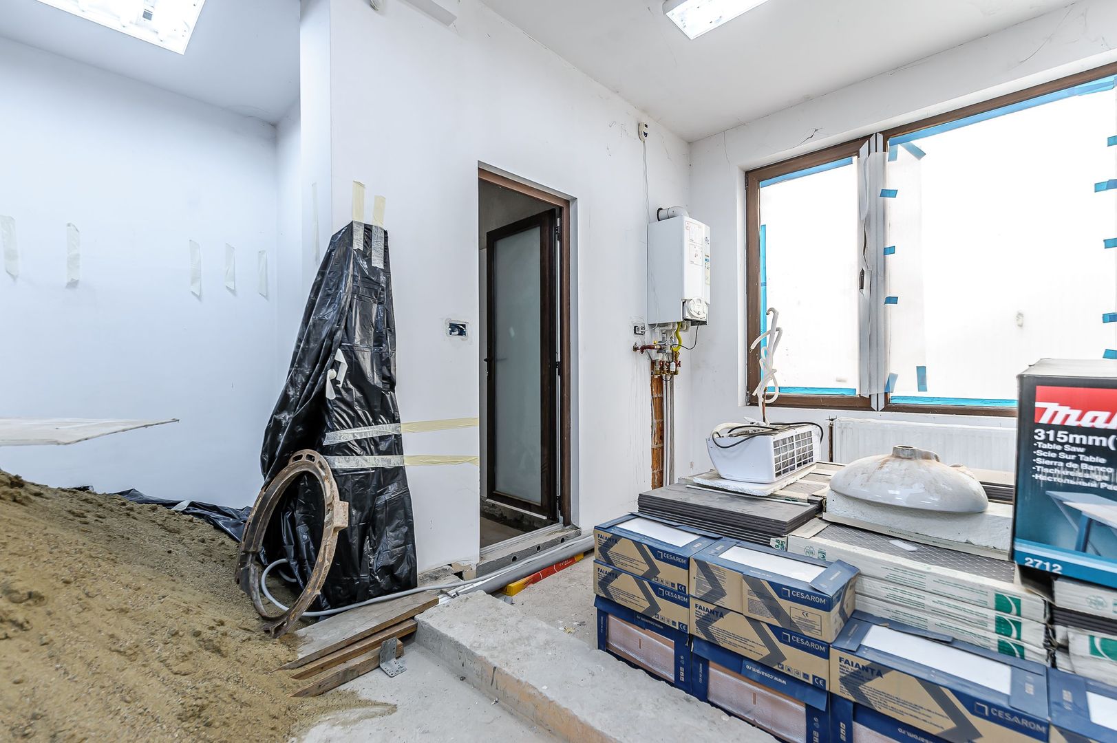 Spațiu comercial în bloc nou Pârneava - Poză 2