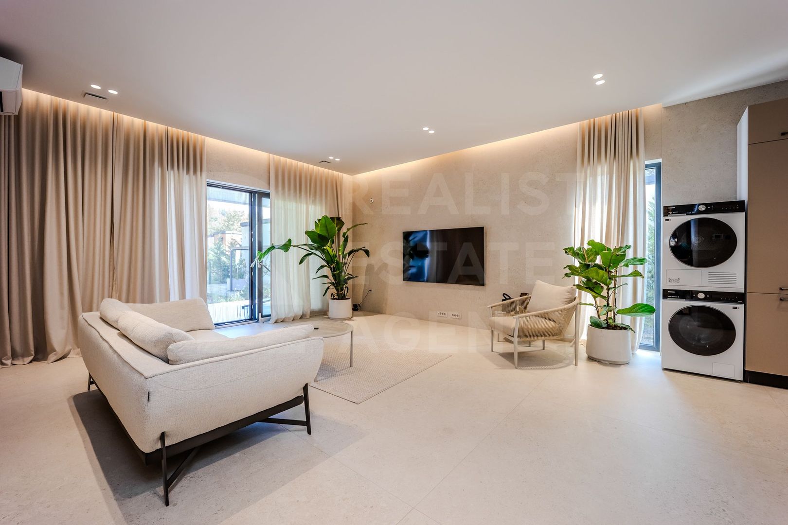 Vânzare, casă modernă - premium, str.  Teilor, Vadul lui Vodă - Poză 3