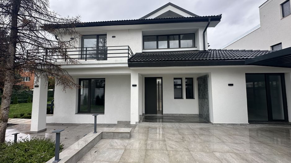 VIla S+P+1+M | Teren de 1000mp | Lift Interior | Finisata Complet - Poză 1