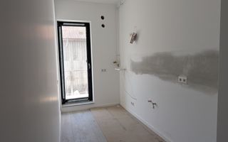 COMISION 0%! Apartament o camera-balcon-etaj 1-lift-Zona Terra - Poză 3