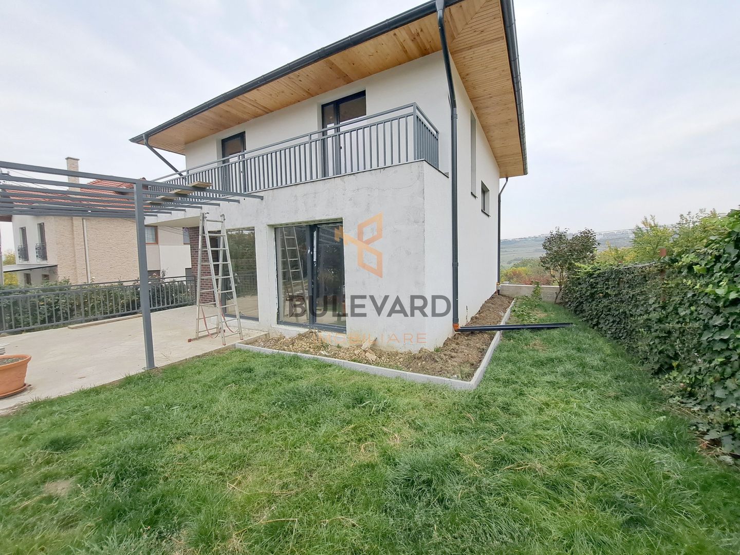 Casa individuala in cartierul Borhanci! - Poză 4