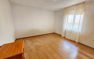 Casa 10 camere, 878 mp teren, toate utilitatile, Barabant - Poză 12