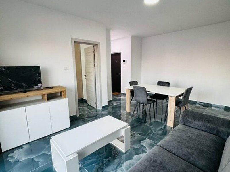 Cautam chirias pentru apartament nou 2 camere in gradiste Arad - Poză 3