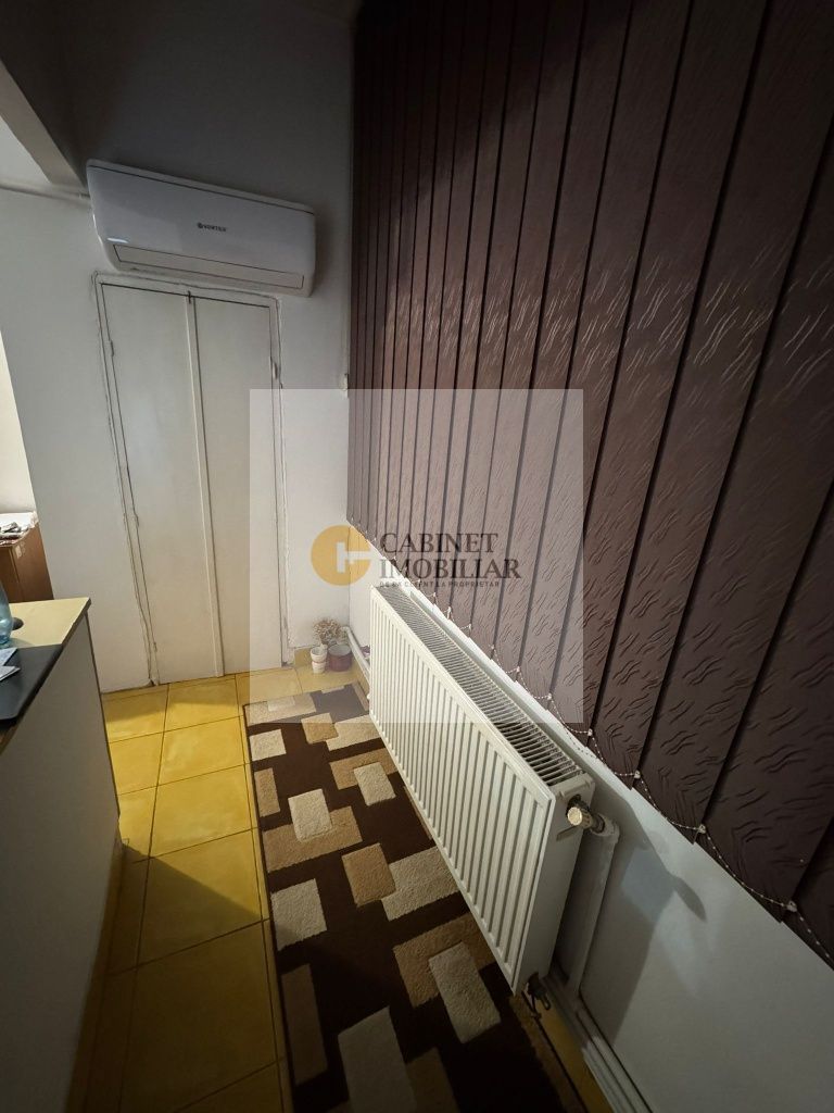 2 camere I Piata Sfintii Voievozi - Victoriei I Parter inalt - Poză 8