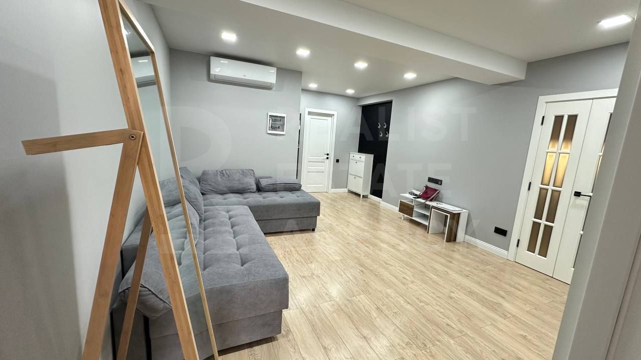 Vânzare, apartament, 3 camere, str. Alexandru Cel Bun, Ialoveni - Poză 2