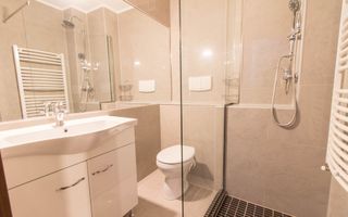 VILA CU 5 CAMERE LA INCHIRIERE IN IANCU NICOLAE - Poză 4