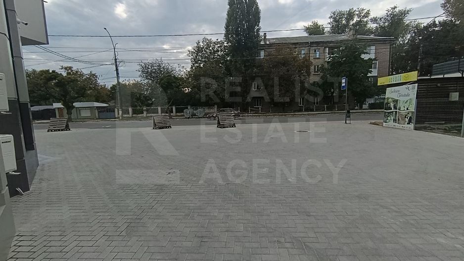 Vanzarea spațiului comercial 136 mp, str. Kiev, Bălți - Poză 7
