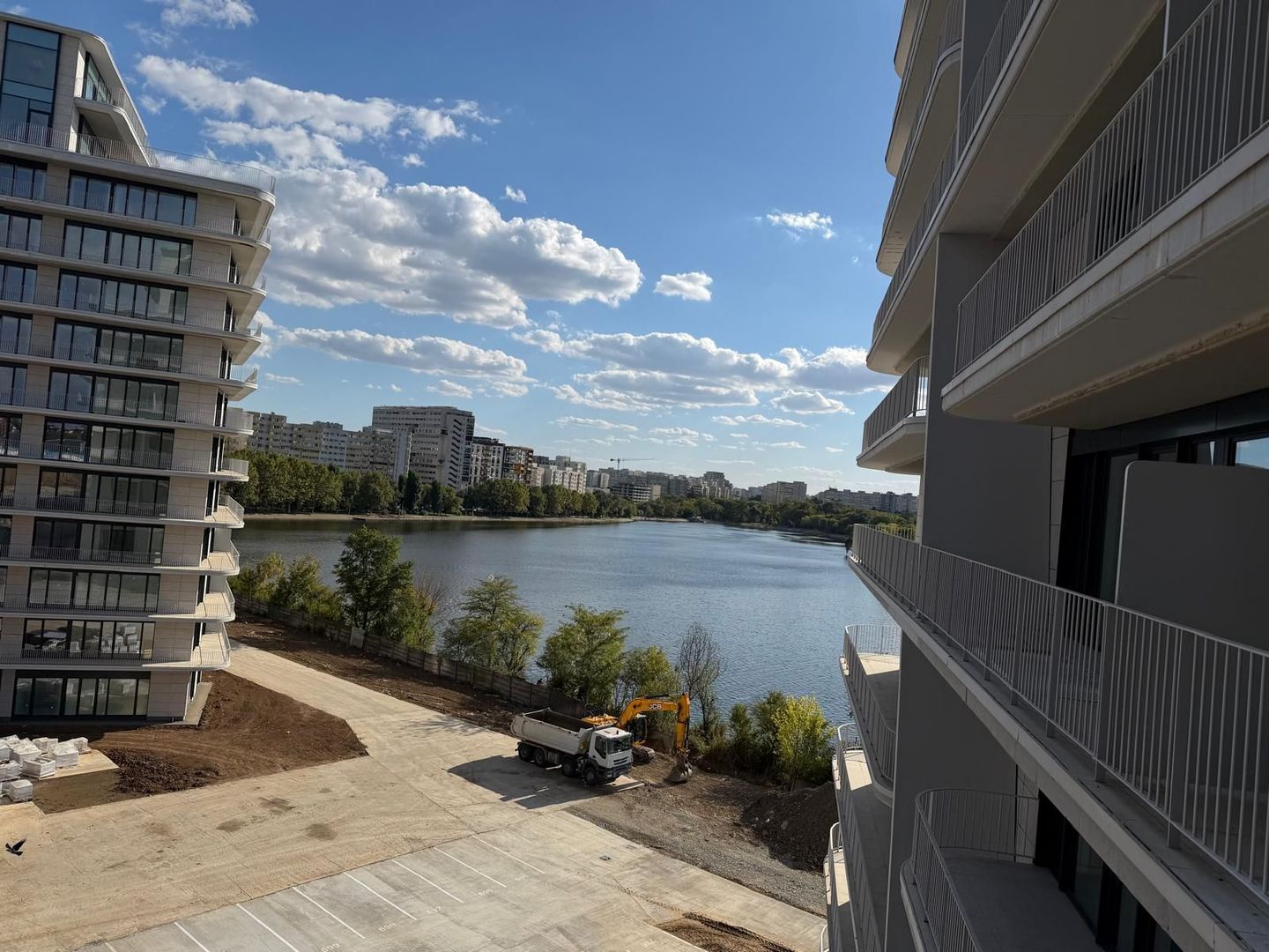 Apartamente 2 camere de vânzare în One Lake District | De la 149.900 € - Poză 2