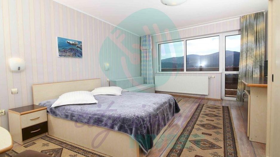 Vila cu 24 de camere cu priveliste superba ideal investitie in PREDEAL - Poză 33