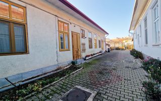 Casa pozitie ultracentrla in Alba Iulia - Poză 2