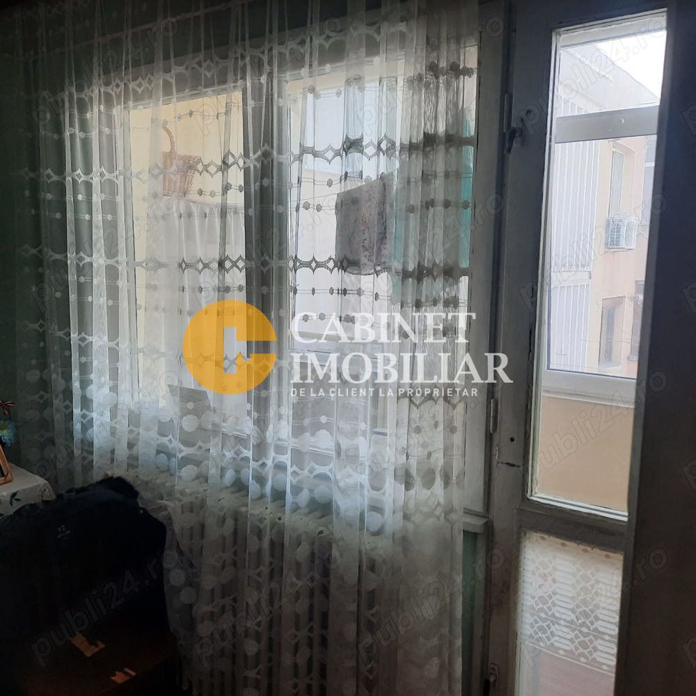 2 CAMERE - PODU ROS - NECESITA RENOVARE - Poză 2